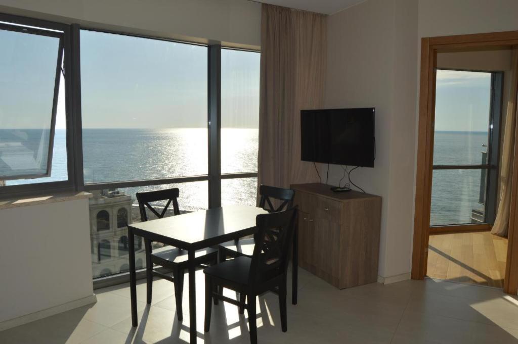 Orbi Luxury Apartments Batoumi Extérieur photo