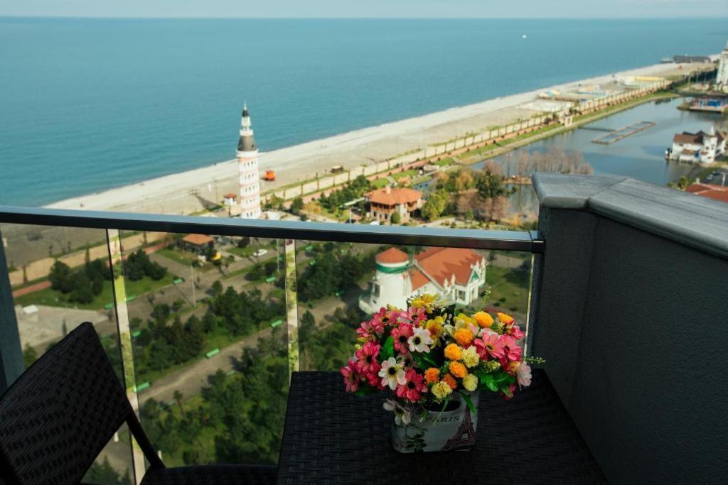 Orbi Luxury Apartments Batoumi Extérieur photo
