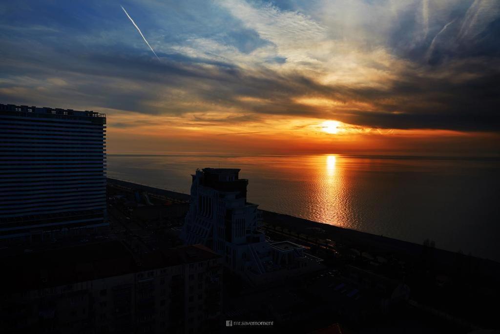 Orbi Luxury Apartments Batoumi Extérieur photo